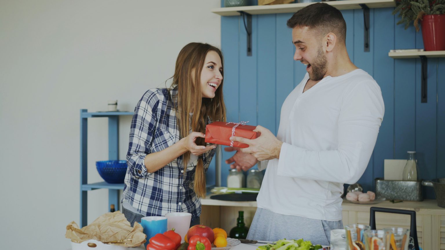 zaskakujący prezent dla par